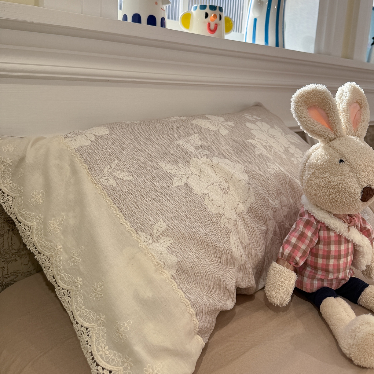 91家纺网 家纺一手货源 找家纺 盼季家纺 2026新款舒适皱皱纱印花蕾丝花边四件套 复古蕾丝花边-素暖