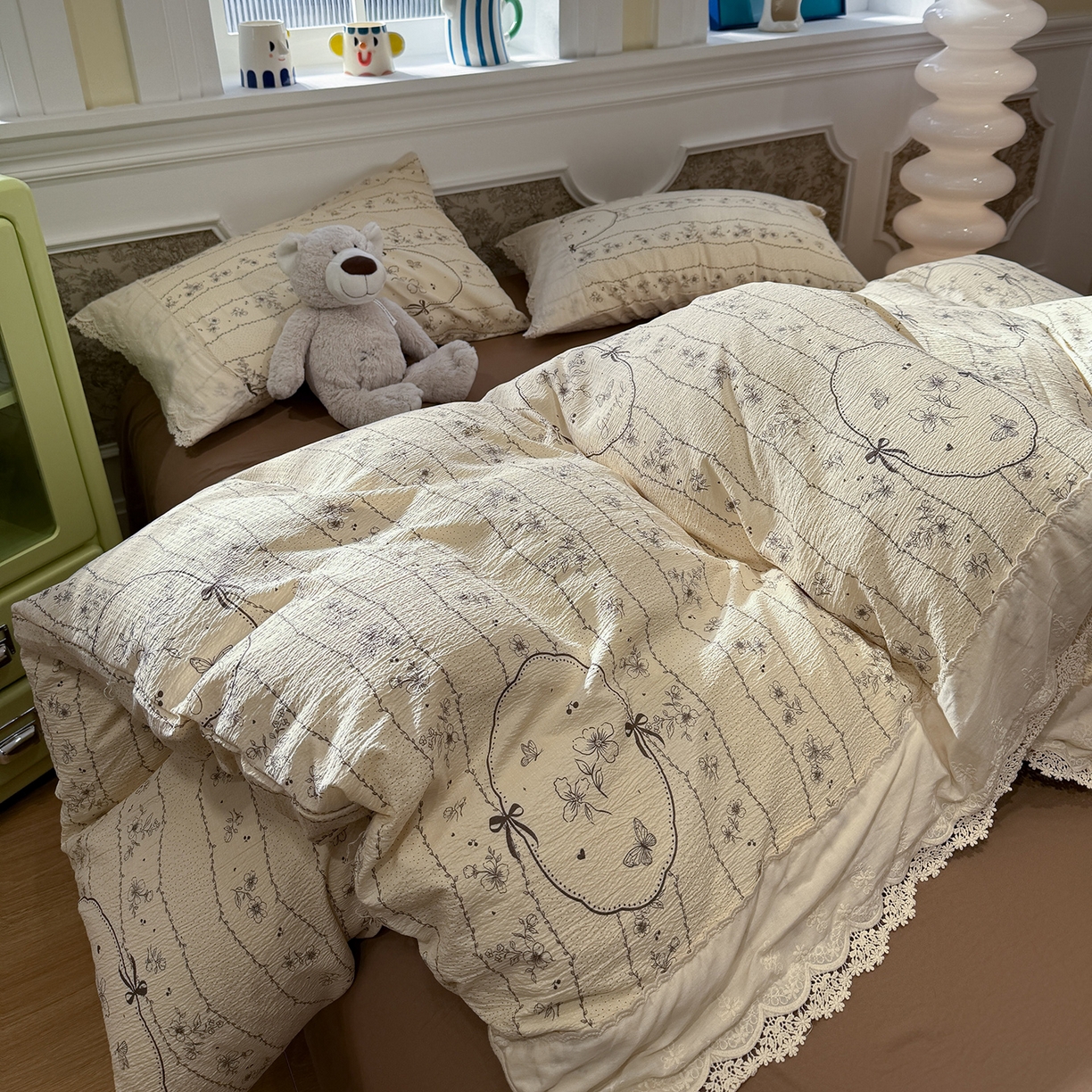 91家纺网 家纺一手货源 找家纺 盼季家纺 2026新款舒适皱皱纱印花蕾丝花边四件套 复古蕾丝花边-茵然