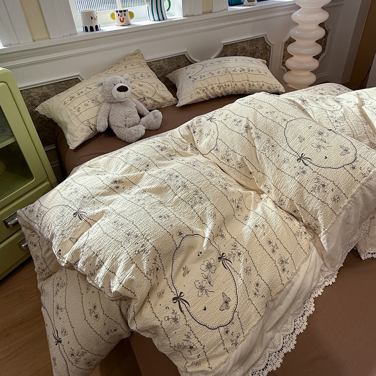 91家纺网 家纺一手货源 找家纺 盼季家纺 2026新款舒适皱皱纱印花蕾丝花边四件套 复古蕾丝花边-茵然