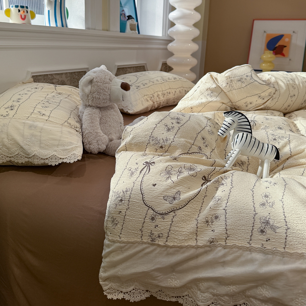 91家纺网 家纺一手货源 找家纺 盼季家纺 2026新款舒适皱皱纱印花蕾丝花边四件套 复古蕾丝花边-茵然