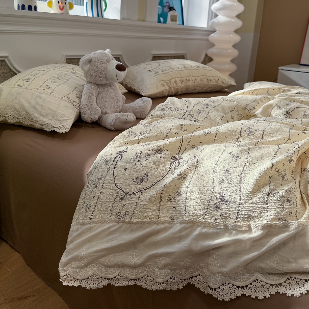 91家纺网 家纺一手货源 找家纺 盼季家纺 2026新款舒适皱皱纱印花蕾丝花边四件套 复古蕾丝花边-茵然