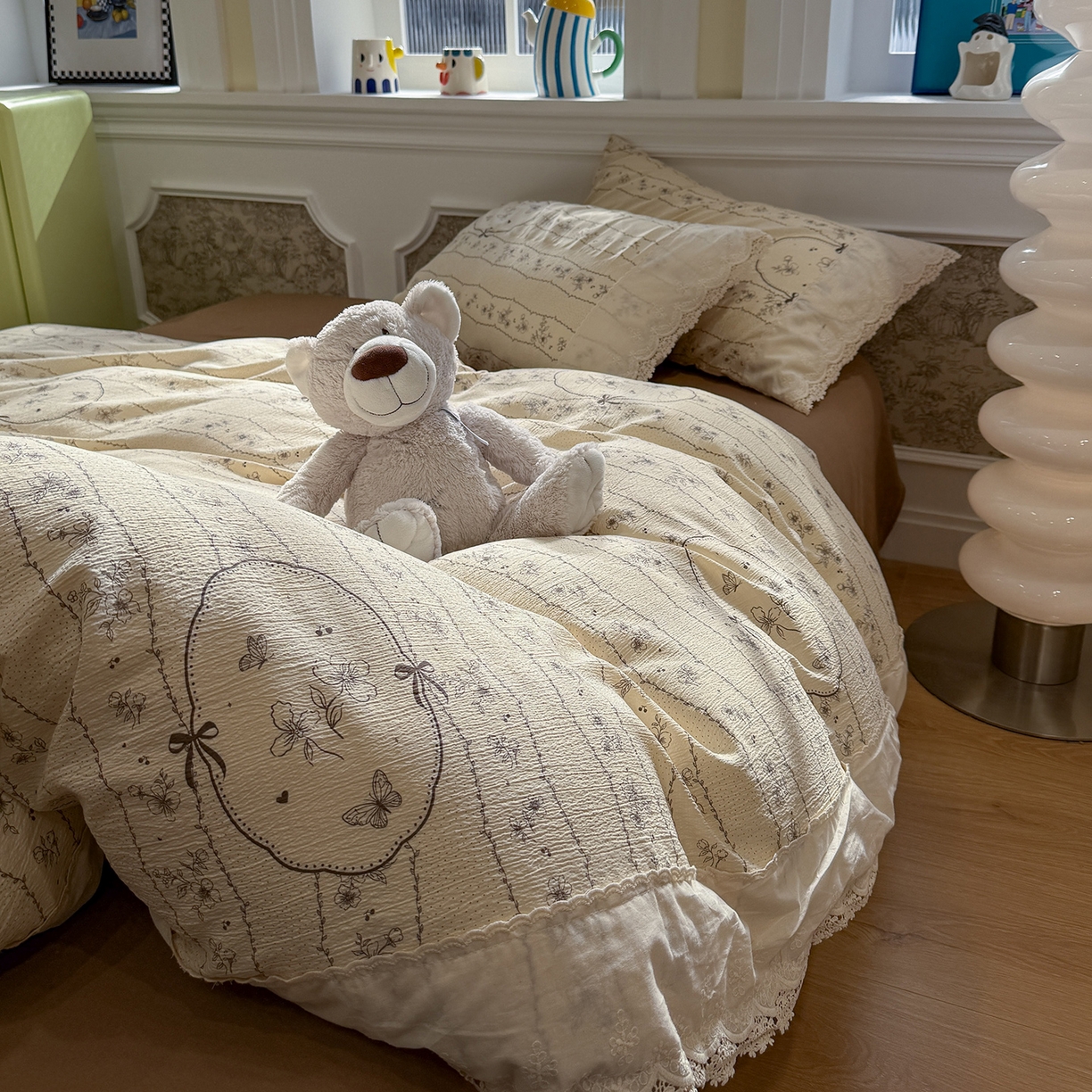 91家纺网 家纺一手货源 找家纺 盼季家纺 2026新款舒适皱皱纱印花蕾丝花边四件套 复古蕾丝花边-茵然