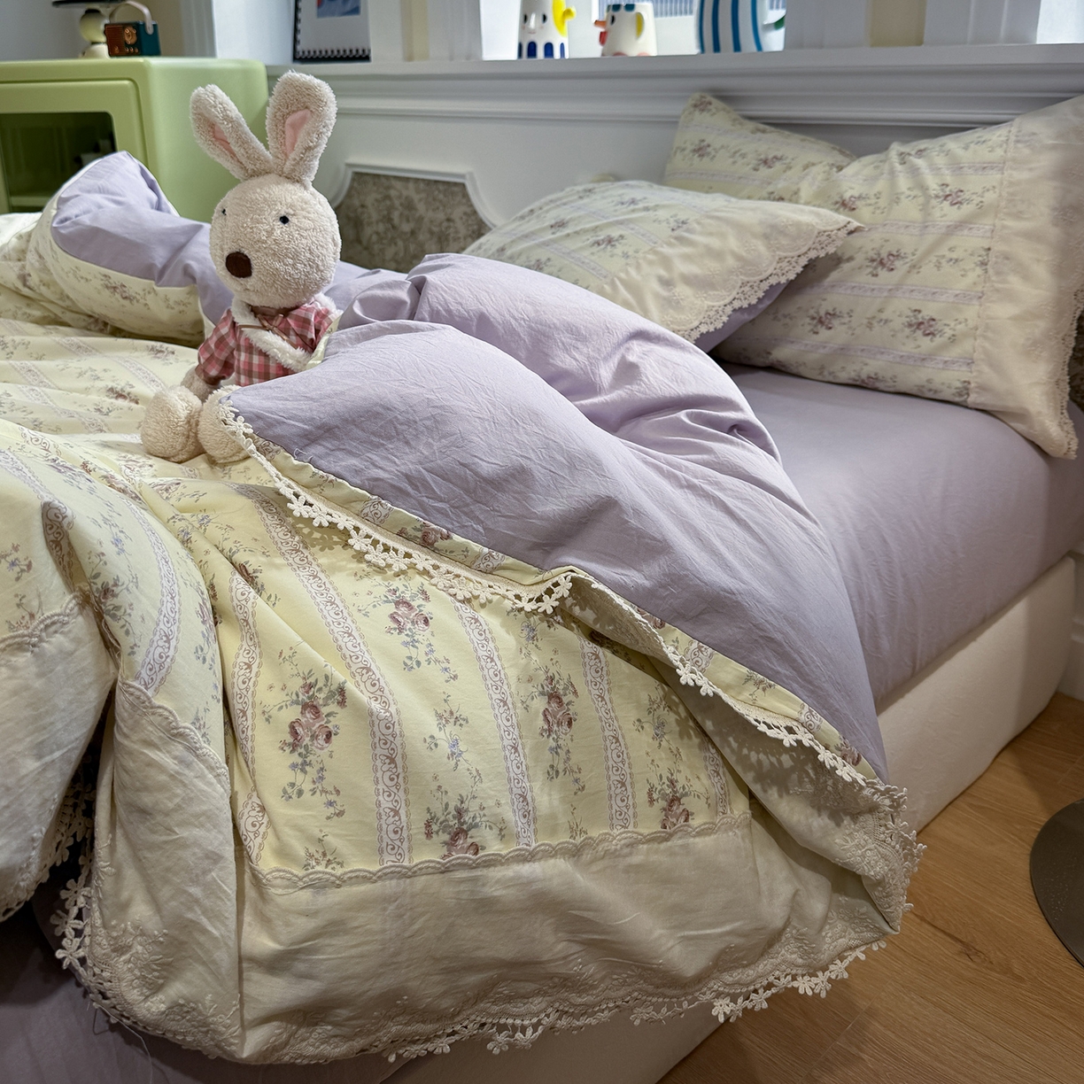 91家纺网 家纺一手货源 找家纺 盼季家纺 2026新款舒适皱皱纱印花蕾丝花边四件套 复古蕾丝花边-珍妮