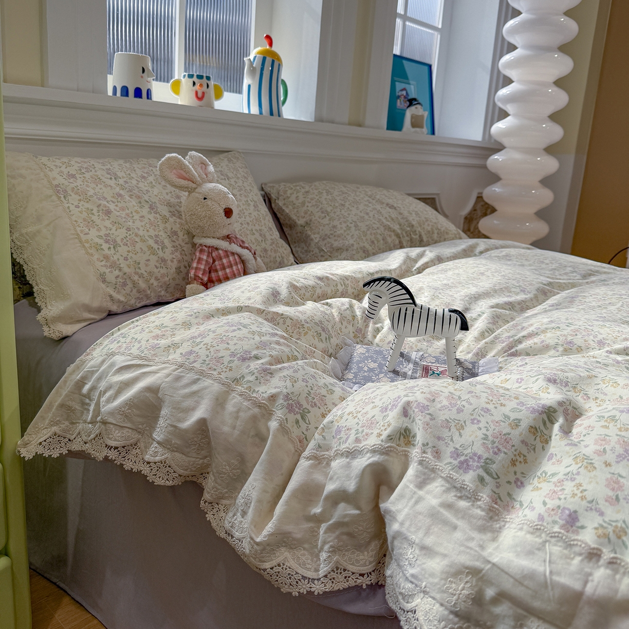 91家纺网 家纺一手货源 找家纺 盼季家纺 2026新款舒适皱皱纱印花蕾丝花边四件套 复古蕾丝花边-紫琅