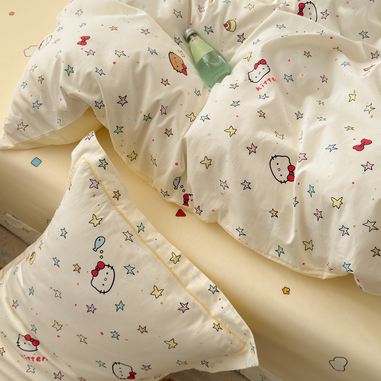 91家纺网 家纺一手货源 找家纺 乐童家纺 2026新款全棉网红直播爆款吊边一字绣工艺款四件套-系列三 星星凯蒂猫