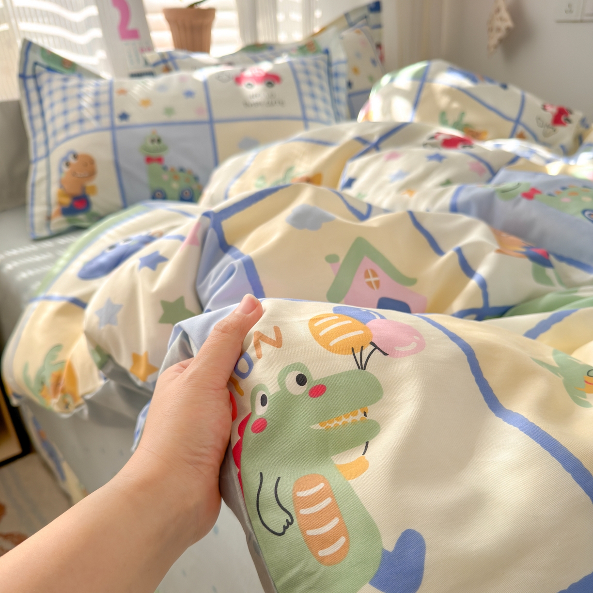 乐童家纺 2026新款全棉网红直播爆款吊边一字绣工艺款四件套-系列三 小恐龙