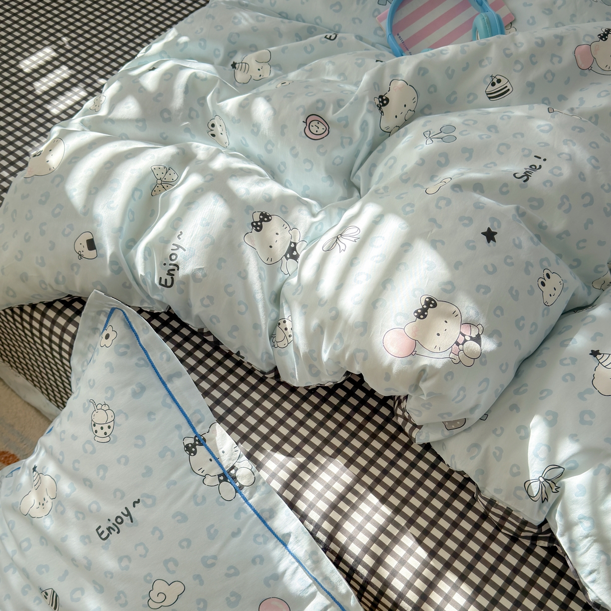 91家纺网 家纺一手货源 找家纺 乐童家纺 2026新款全棉网红直播爆款吊边一字绣工艺款四件套-系列三 豹纹猫咪