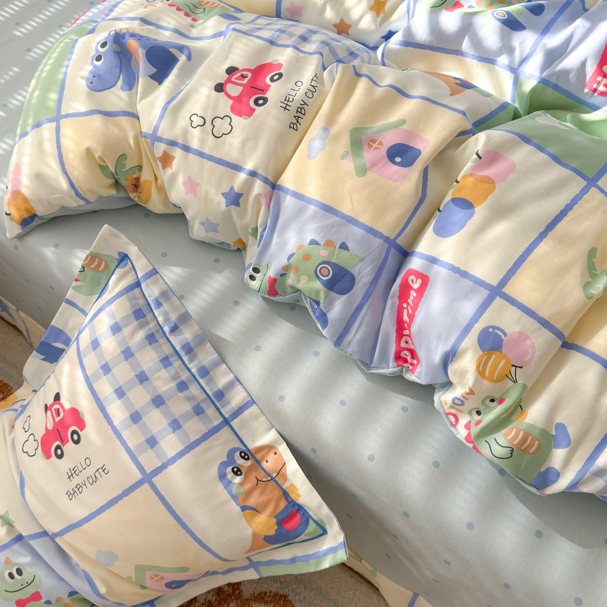 91家纺网 家纺一手货源 找家纺 乐童家纺 2026新款全棉网红直播爆款吊边一字绣工艺款四件套-系列三 小恐龙