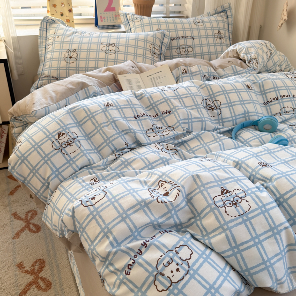 91家纺网 家纺一手货源 找家纺 乐童家纺 2026新款全棉网红直播爆款吊边一字绣工艺款四件套-系列三 可爱棕熊