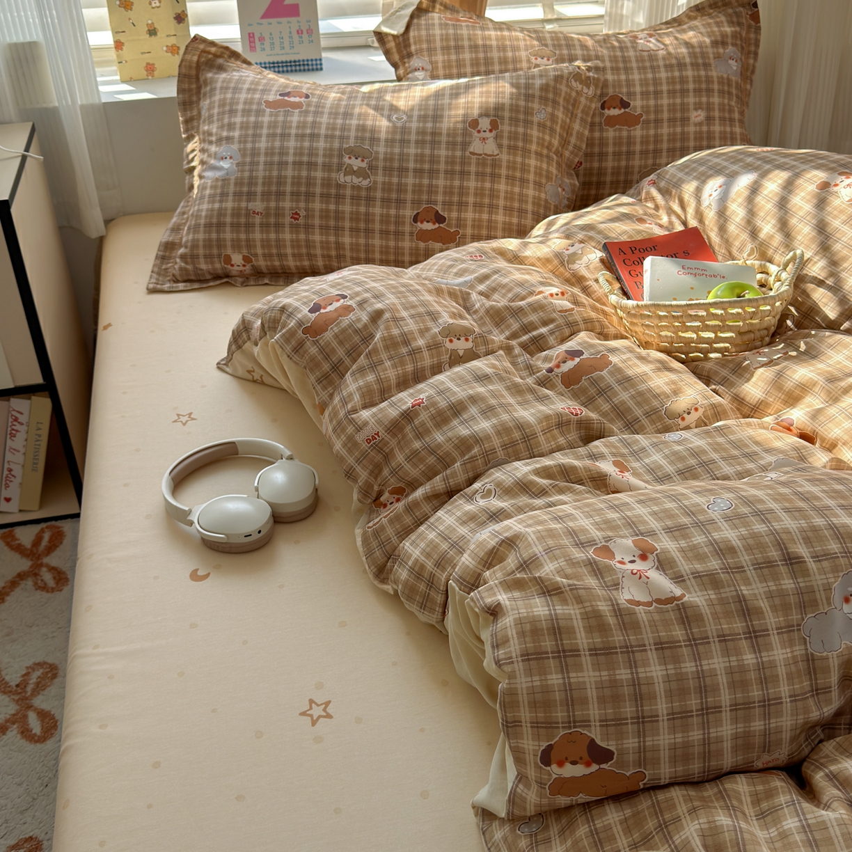 91家纺网 家纺一手货源 找家纺 乐童家纺 2026新款全棉网红直播爆款吊边一字绣工艺款四件套-系列三 哈哈狗