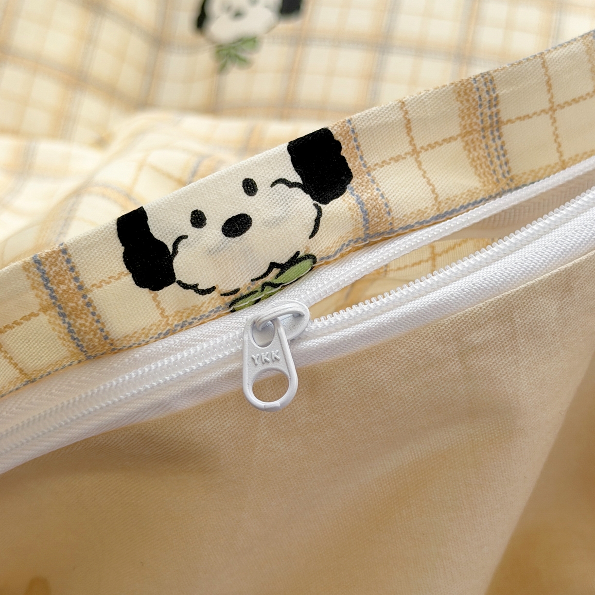 91家纺网 家纺一手货源 找家纺 乐童家纺 2026新款全棉网红直播爆款吊边一字绣工艺款四件套-系列三 曲奇小狗