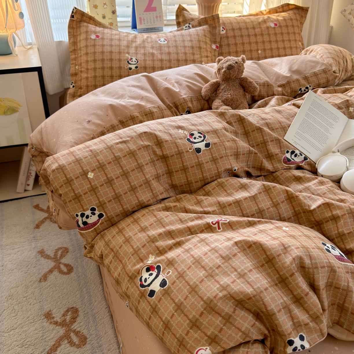 91家纺网 家纺一手货源 找家纺 乐童家纺 2026新款全棉网红直播爆款吊边一字绣工艺款四件套-系列三 快乐熊猫