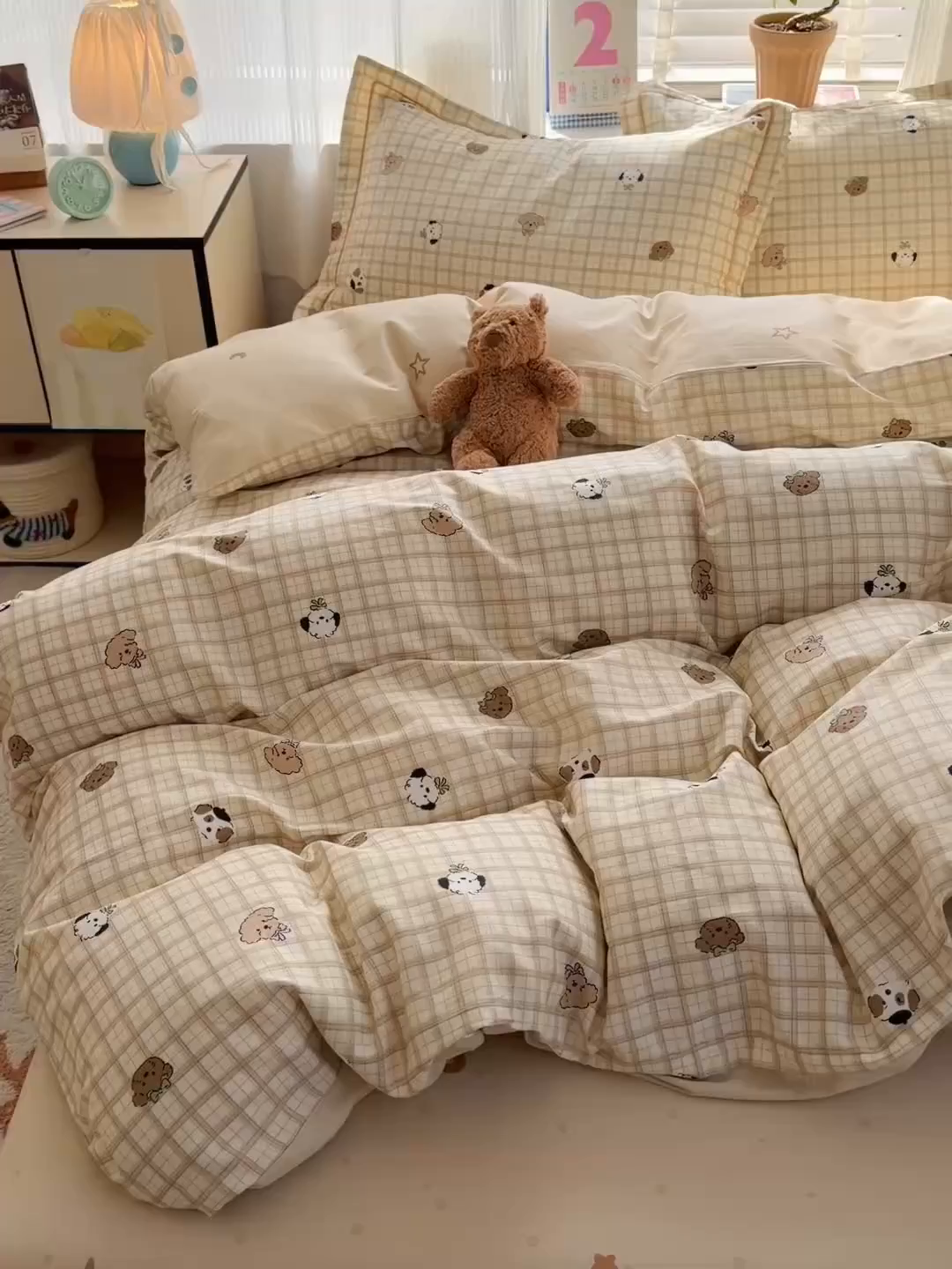 91家纺网 家纺一手货源 找家纺 乐童家纺 2026新款全棉网红直播爆款吊边一字绣工艺款四件套-系列三 曲奇小狗