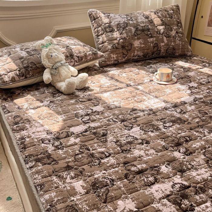 91家纺网 家纺一手货源 找家纺 （总）沐慕 2026新款高克重印花云感皱皱纱夹棉床笠