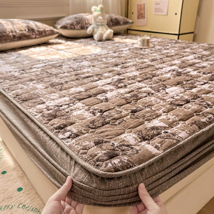 91家纺网 家纺一手货源 找家纺 沐慕 2026新款高克重印花云感皱皱纱夹棉床笠 回忆蝶