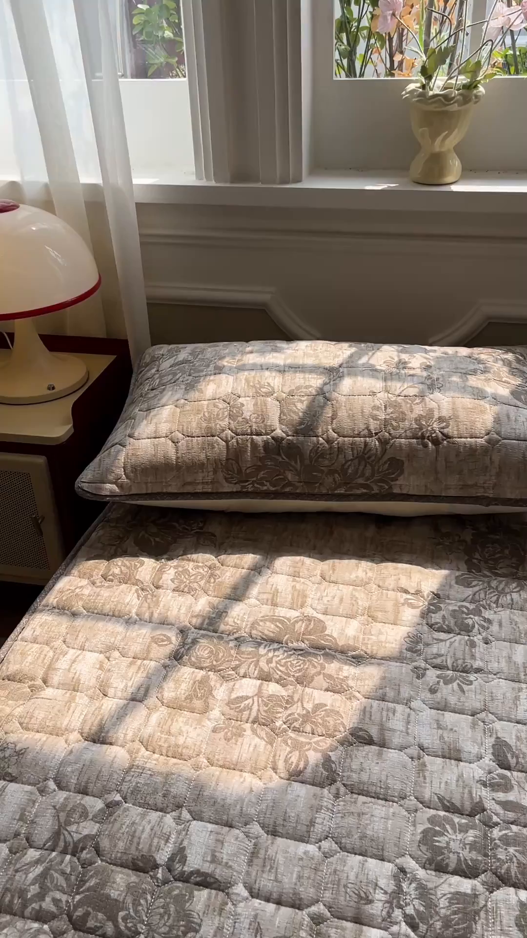 91家纺网 家纺一手货源 找家纺 沐慕 2026新款高克重印花云感皱皱纱夹棉床笠 枯木生花