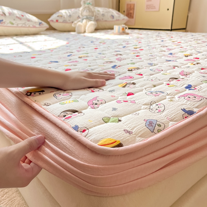 91家纺网 家纺一手货源 找家纺 沐慕 2026新款高克重印花云感皱皱纱夹棉床笠 蜡笔没有新