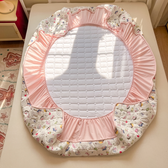 91家纺网 家纺一手货源 找家纺 沐慕 2026新款高克重印花云感皱皱纱夹棉床笠 蜡笔没有新