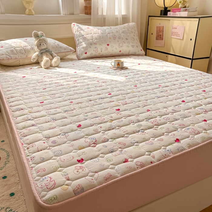 91家纺网 家纺一手货源 找家纺 沐慕 2026新款高克重印花云感皱皱纱夹棉床笠 甜品猫星球