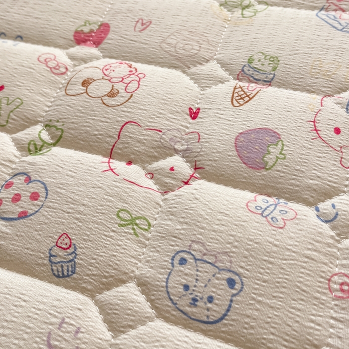 91家纺网 家纺一手货源 找家纺 沐慕 2026新款高克重印花云感皱皱纱夹棉床笠 甜品猫星球