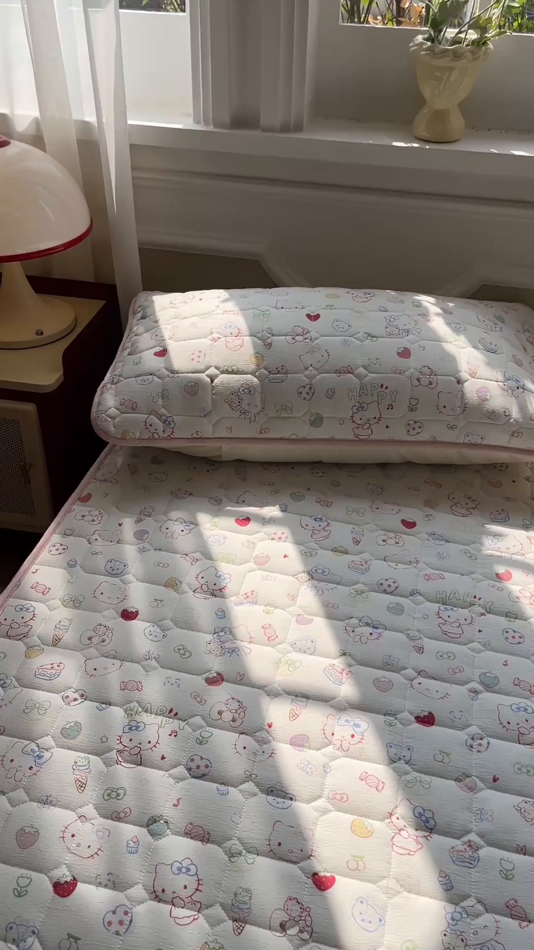 91家纺网 家纺一手货源 找家纺 沐慕 2026新款高克重印花云感皱皱纱夹棉床笠 甜品猫星球