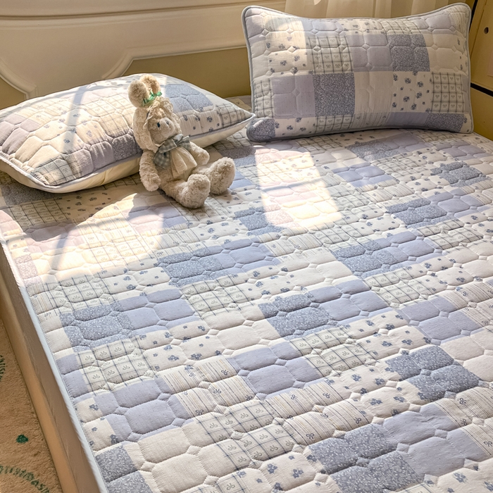 91家纺网 家纺一手货源 找家纺 沐慕 2026新款高克重印花云感皱皱纱夹棉床笠 雾漫春日