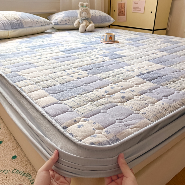 91家纺网 家纺一手货源 找家纺 沐慕 2026新款高克重印花云感皱皱纱夹棉床笠 雾漫春日