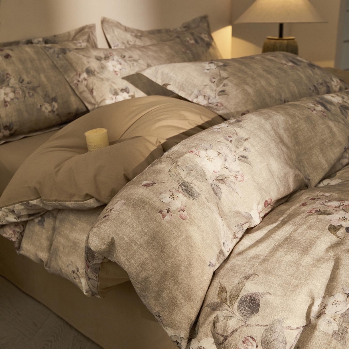 91家纺网 家纺一手货源 找家纺 涵宸家纺 2026新款棉麻数码印花四件套 花间絮语