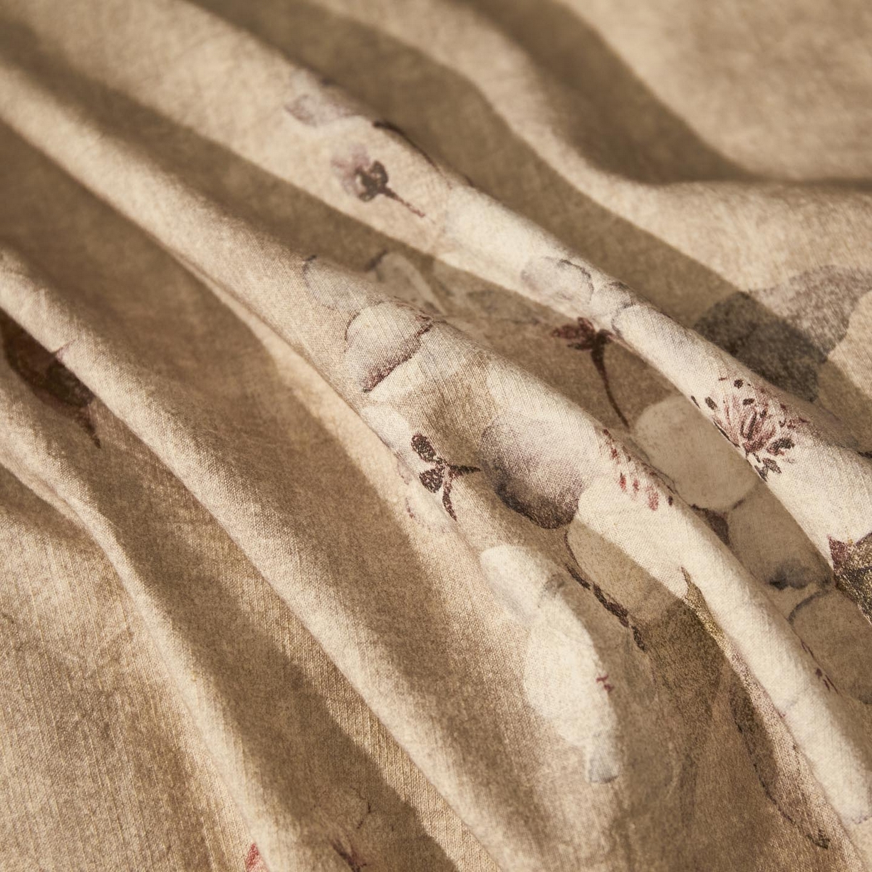 91家纺网 家纺一手货源 找家纺 涵宸家纺 2026新款棉麻数码印花四件套 花间絮语