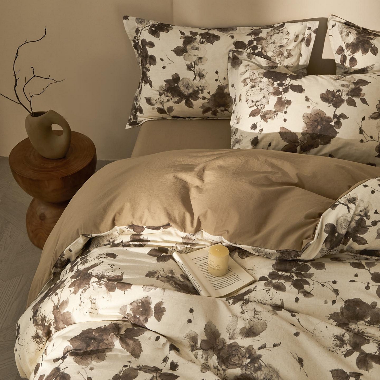 91家纺网 家纺一手货源 找家纺 涵宸家纺 2026新款棉麻数码印花四件套 墨棠芳华