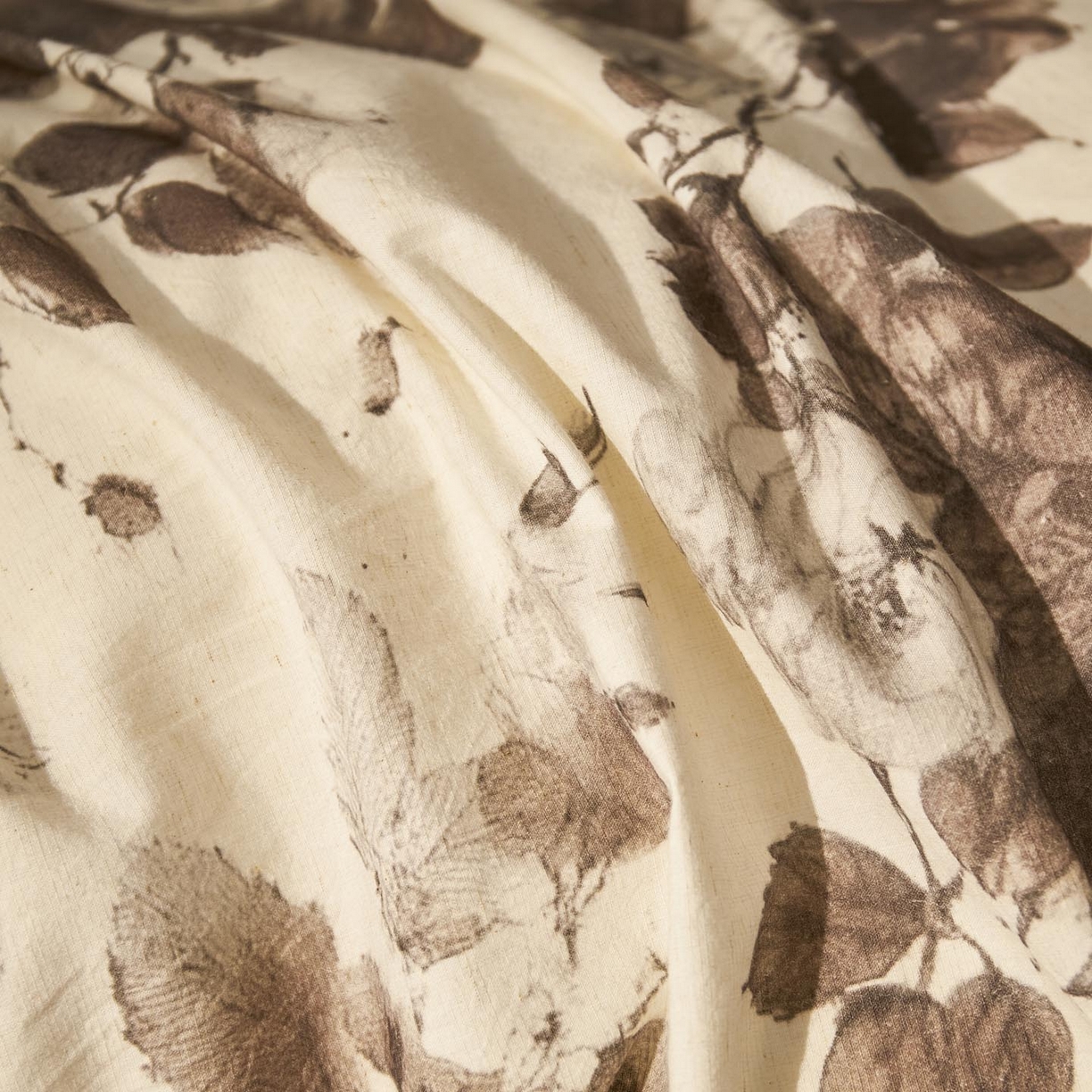 91家纺网 家纺一手货源 找家纺 涵宸家纺 2026新款棉麻数码印花四件套 墨棠芳华