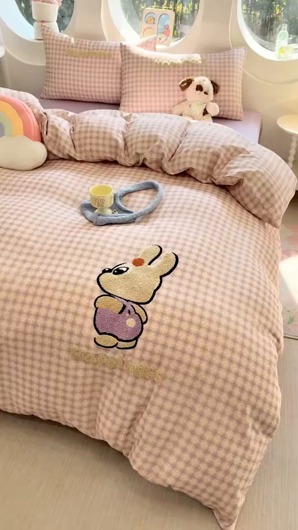 91家纺网 家纺一手货源 找家纺 （总）爱思佳 2026新款双层纱印+毛巾绣系列四件套