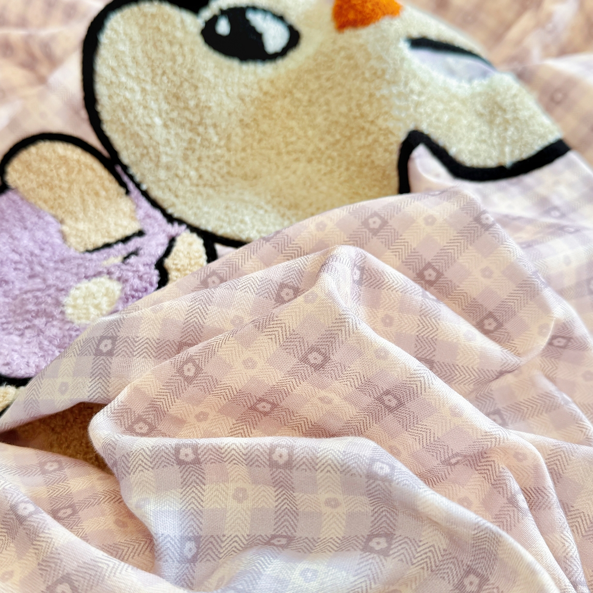 91家纺网 家纺一手货源 找家纺 （总）爱思佳 2026新款双层纱印+毛巾绣系列四件套