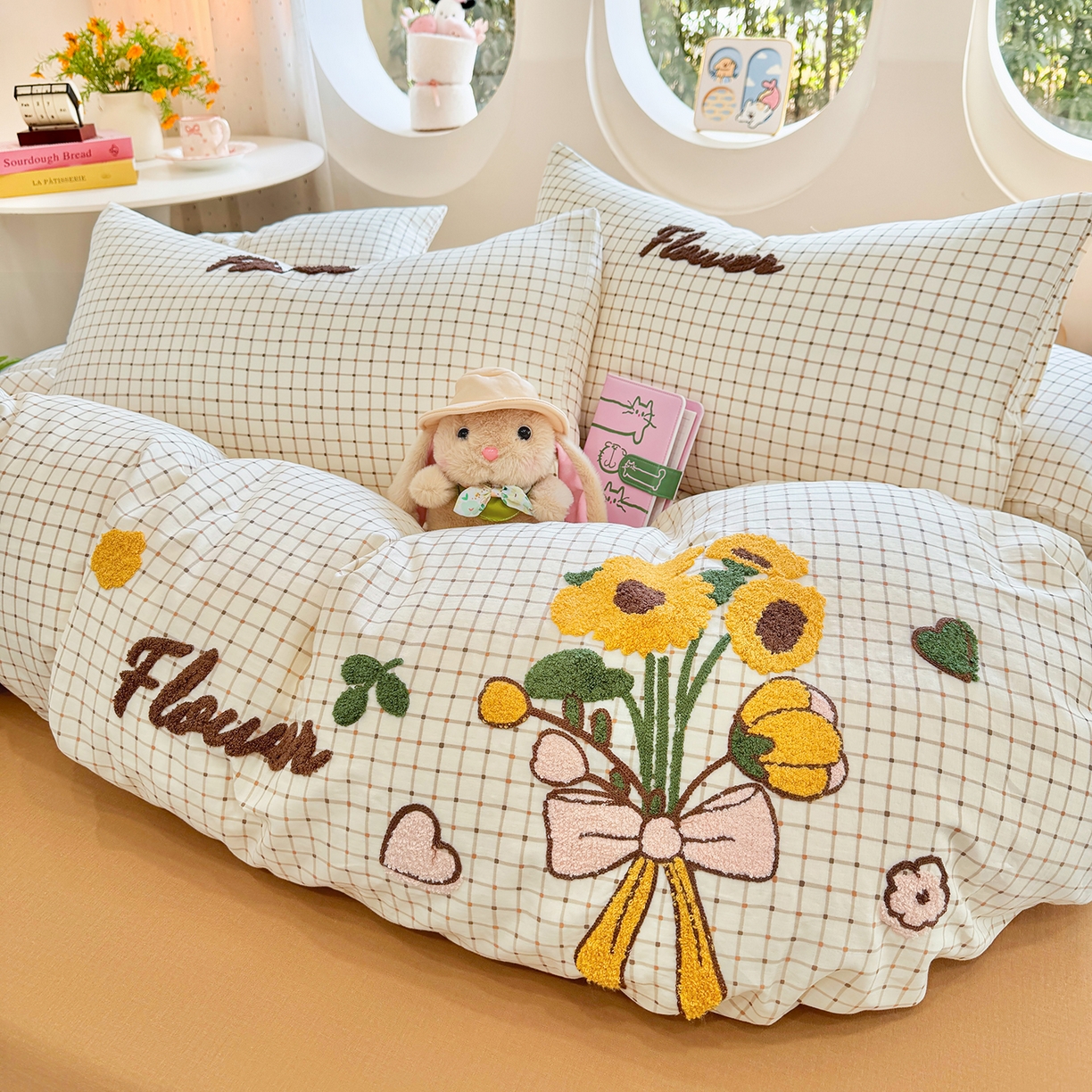 91家纺网 家纺一手货源 找家纺 爱思佳 2026新款双层纱印+毛巾绣系列四件套 向阳花