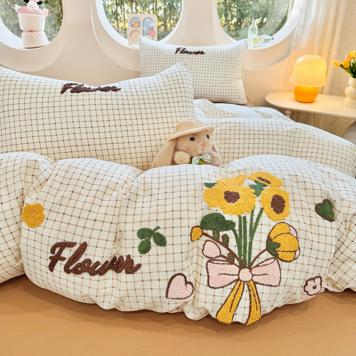 91家纺网 家纺一手货源 找家纺 爱思佳 2026新款双层纱印+毛巾绣系列四件套 向阳花