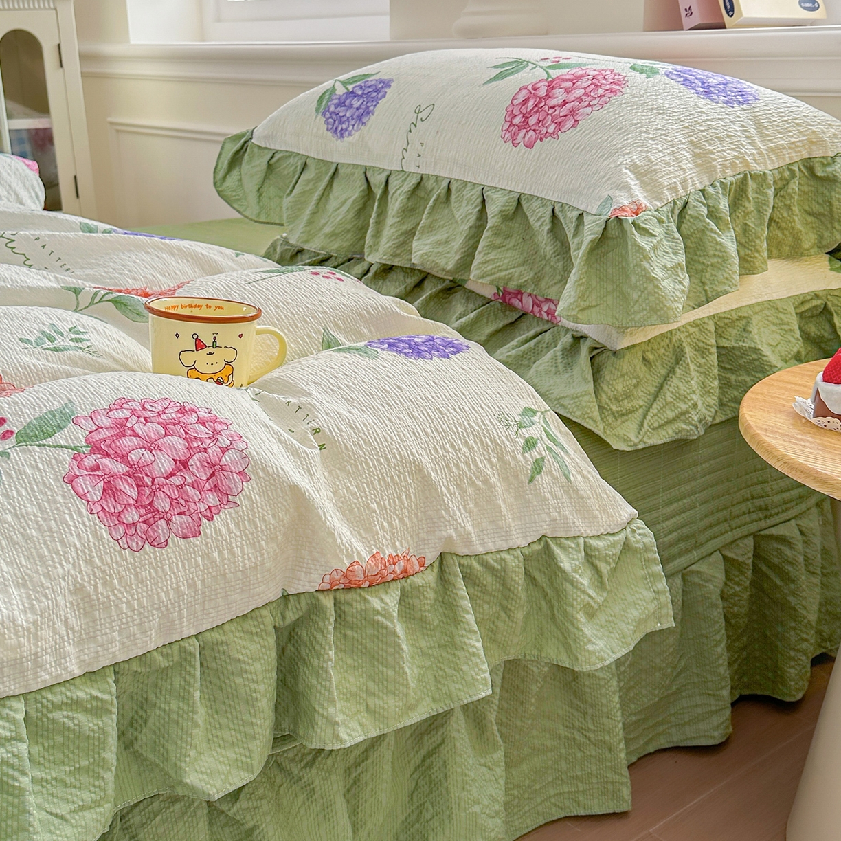 91家纺网 家纺一手货源 找家纺 安哆啦家纺 2026新款糯叽叽泡泡棉韩式花边床盖四件套 泡泡棉-花团锦簇