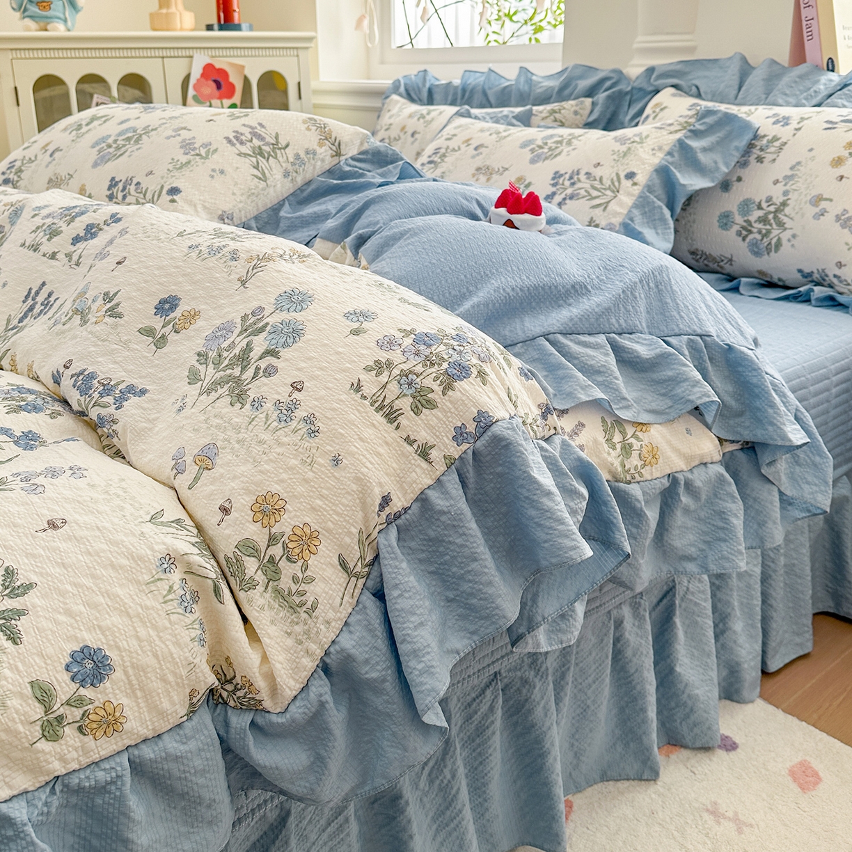 91家纺网 家纺一手货源 找家纺 安哆啦家纺 2026新款糯叽叽泡泡棉韩式花边床盖四件套 泡泡棉-花语秘境