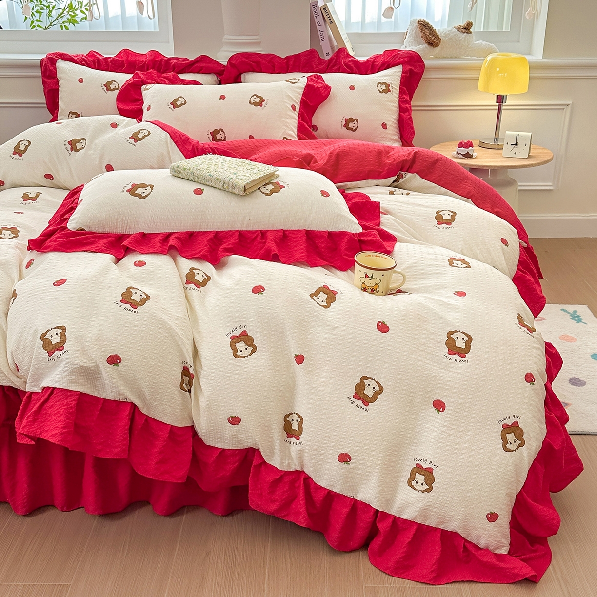 91家纺网 家纺一手货源 找家纺 安哆啦家纺 2026新款糯叽叽泡泡棉韩式花边床盖四件套 泡泡棉-可爱女孩