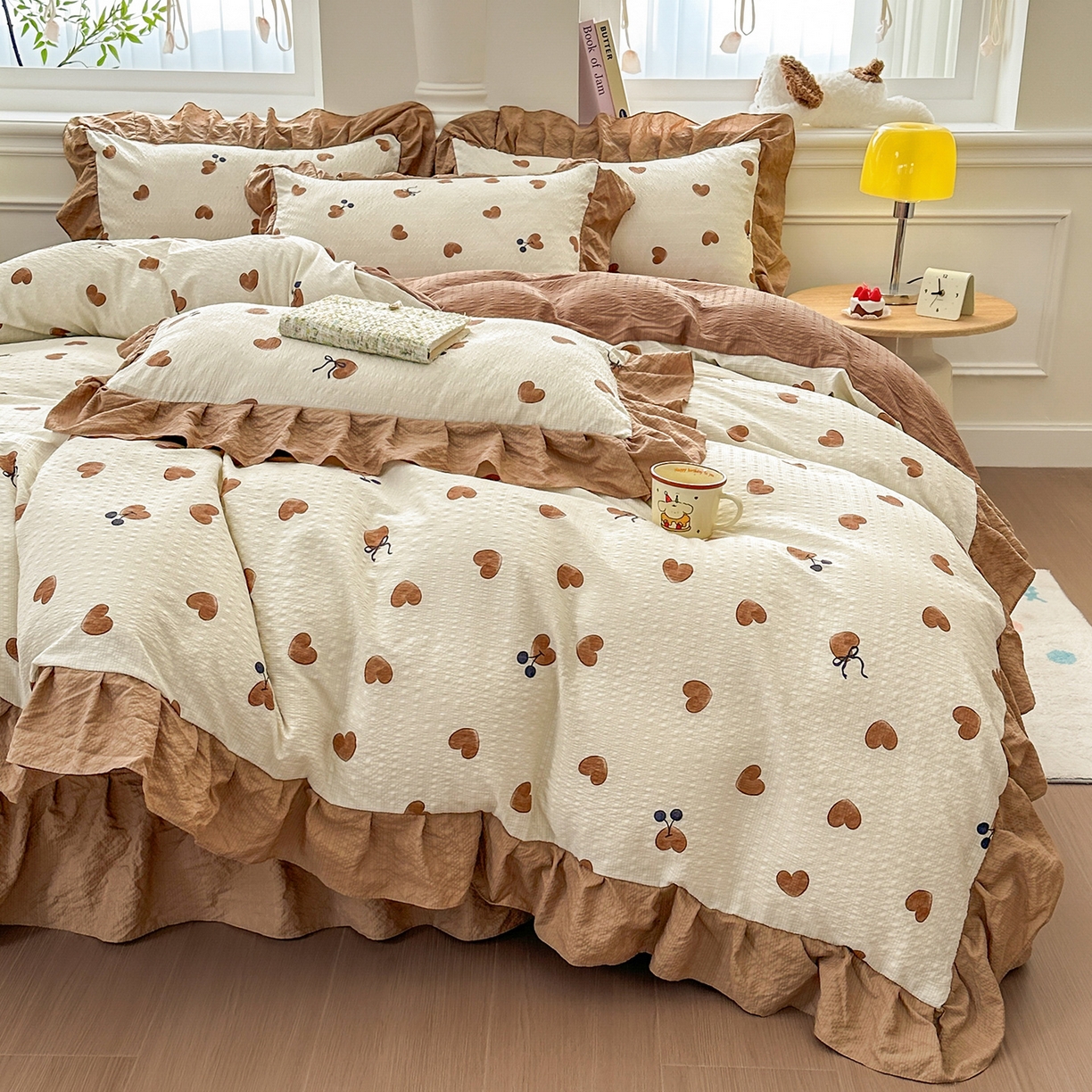 91家纺网 家纺一手货源 找家纺 安哆啦家纺 2026新款糯叽叽泡泡棉韩式花边床盖四件套 泡泡棉-奶咖小桃心