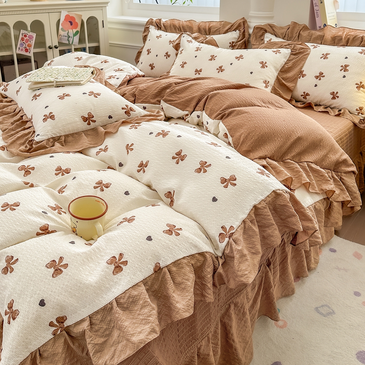 91家纺网 家纺一手货源 找家纺 安哆啦家纺 2026新款糯叽叽泡泡棉韩式花边床盖四件套 泡泡棉-暖棕蝶梦