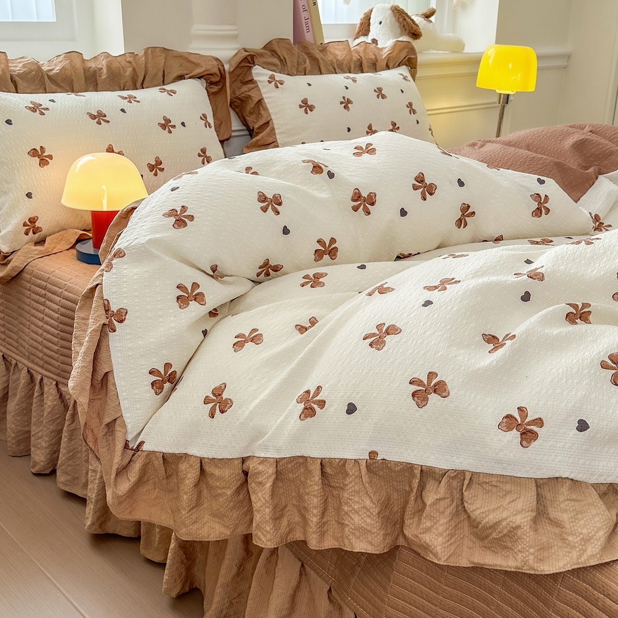 91家纺网 家纺一手货源 找家纺 安哆啦家纺 2026新款糯叽叽泡泡棉韩式花边床盖四件套 泡泡棉-暖棕蝶梦