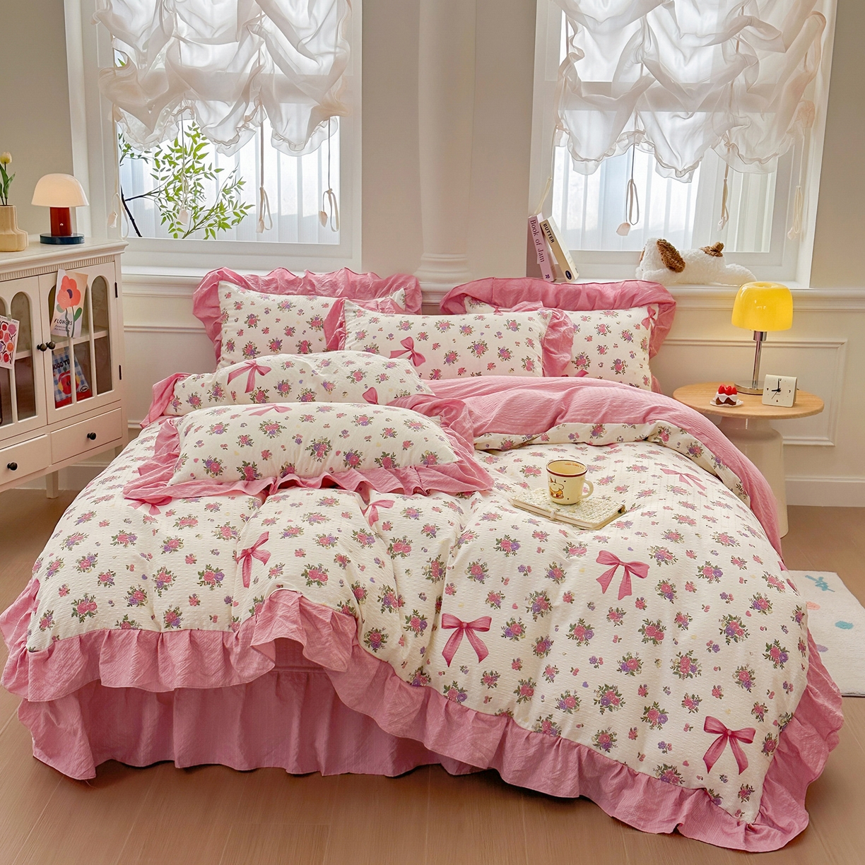 91家纺网 家纺一手货源 找家纺 安哆啦家纺 2026新款糯叽叽泡泡棉韩式花边床盖四件套 泡泡棉-甜莓蝴蝶结