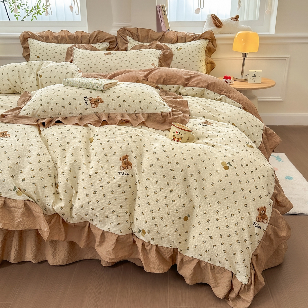 91家纺网 家纺一手货源 找家纺 安哆啦家纺 2026新款糯叽叽泡泡棉韩式花边床盖四件套 泡泡棉-小熊花町