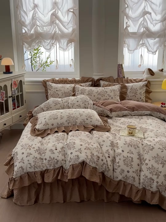 91家纺网 家纺一手货源 找家纺 安哆啦家纺 2026新款糯叽叽泡泡棉韩式花边床盖四件套 泡泡棉-焦糖玛奇朵