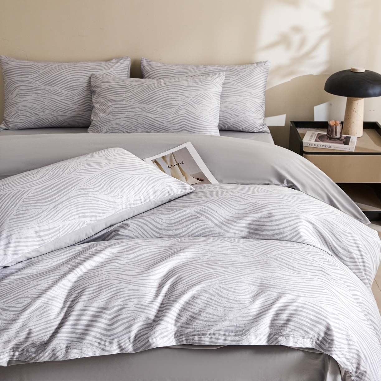 91家纺网 家纺一手货源 找家纺 新方向 2026新款数码印花50s双股全棉贡缎长绒棉四件套-罗马（严格控价 标准288元 加大308元） 罗马-爵士灰