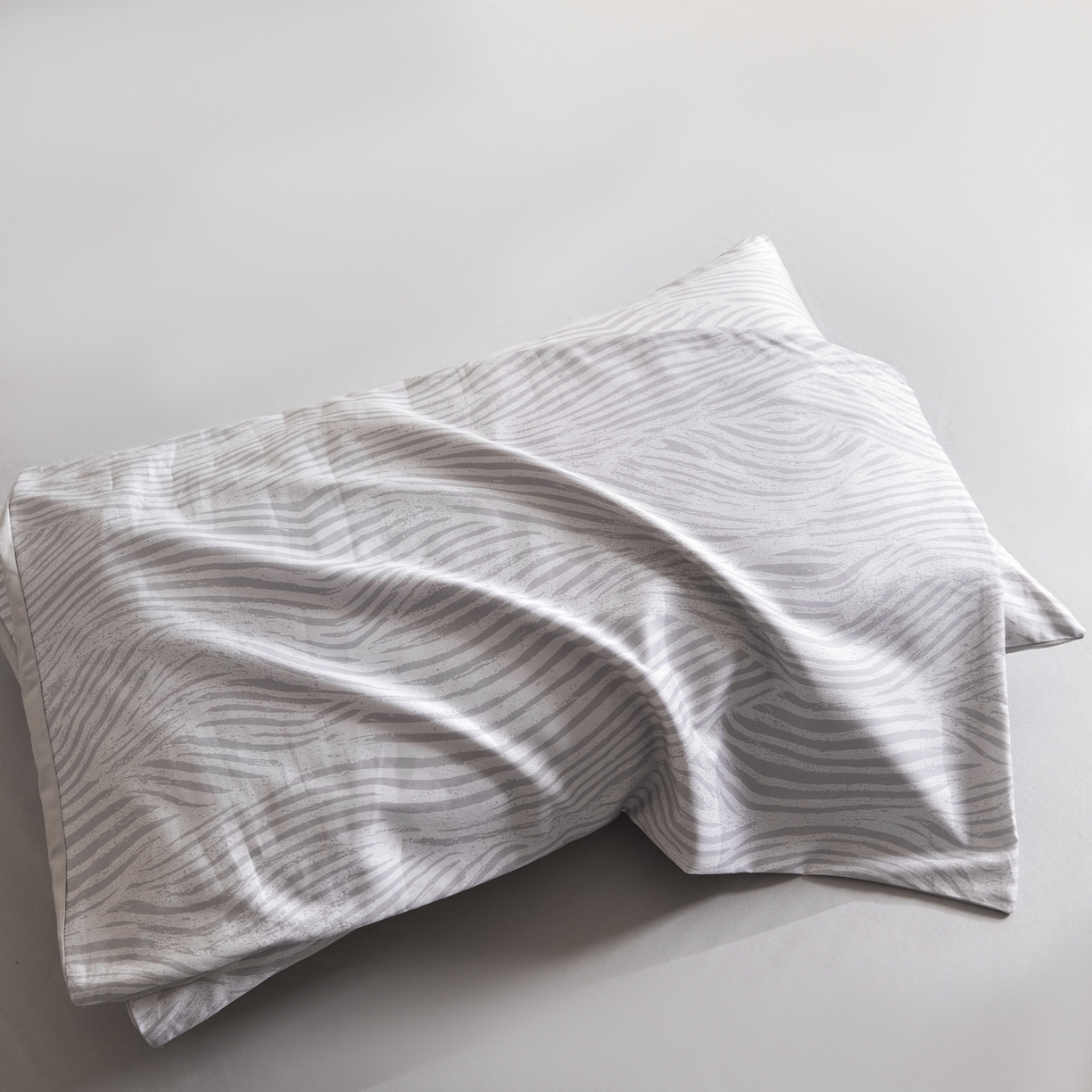 91家纺网 家纺一手货源 找家纺 新方向 2026新款数码印花50s双股全棉贡缎长绒棉四件套-罗马（严格控价 标准288元 加大308元） 罗马-爵士灰