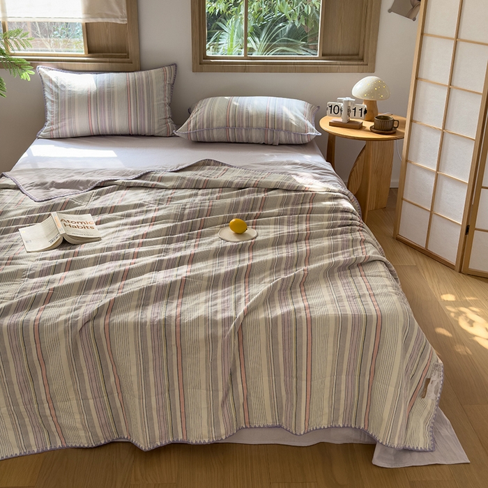 91家纺网 家纺一手货源 找家纺 被窝家纺 2026新款全棉色织贝壳边新疆棉花夏被 西蒙-紫