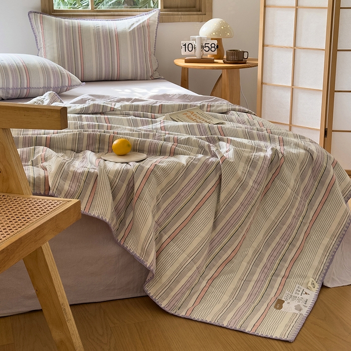 91家纺网 家纺一手货源 找家纺 被窝家纺 2026新款全棉色织贝壳边新疆棉花夏被 西蒙-紫