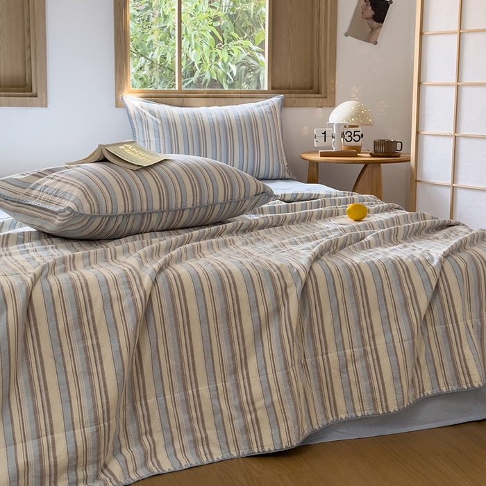 91家纺网 家纺一手货源 找家纺 被窝家纺 2026新款全棉色织贝壳边新疆棉花夏被 左岸-蓝