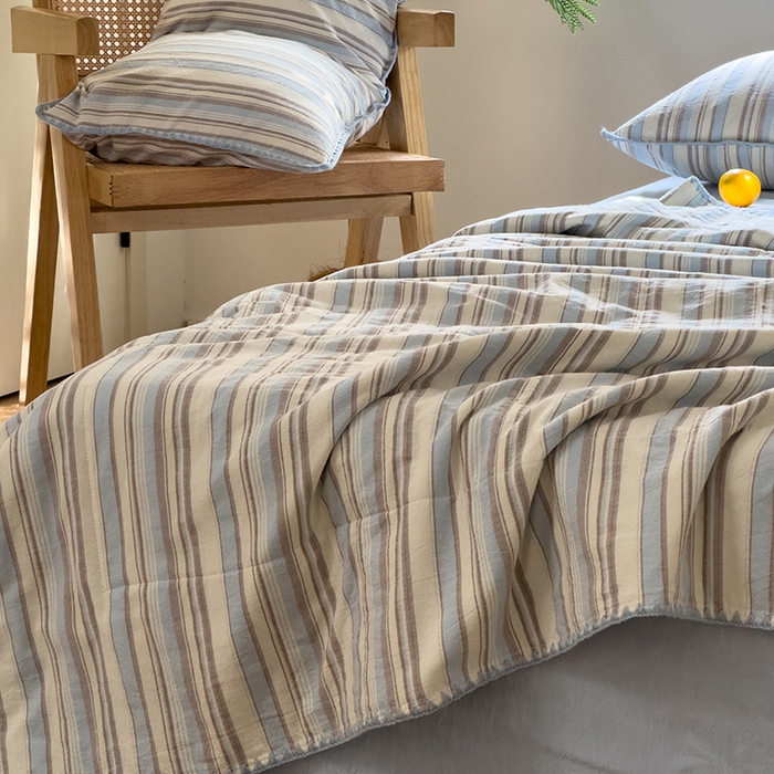 91家纺网 家纺一手货源 找家纺 被窝家纺 2026新款全棉色织贝壳边新疆棉花夏被 左岸-蓝